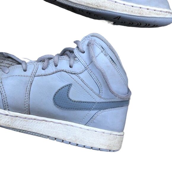 RARE Nike Air Jordan 1 Retro Mid Wolf Grey Coll Grey Size 5.5 - Picture 13 of 16